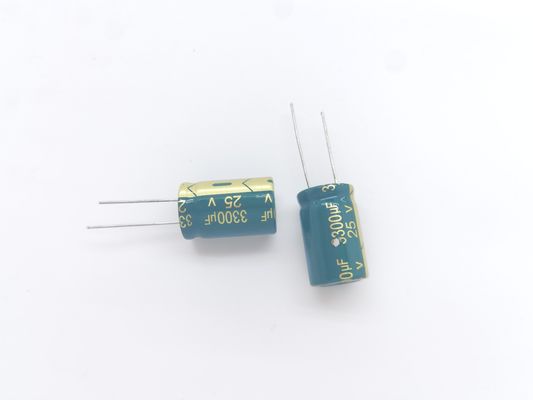Capacitador electrolítico de aluminio de auto-reparación de frecuencia 10V Voltagem nominal de -40.C a 105.C Rango de temperatura 2000h Vida útil