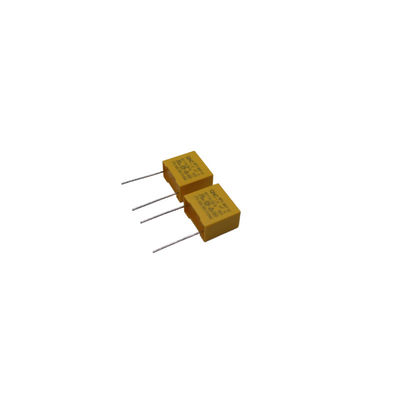 Resistencia dieléctrica ± 20% Tolerancia de capacidad X2 Condensador de seguridad 0,68UF/310VAC para industriales